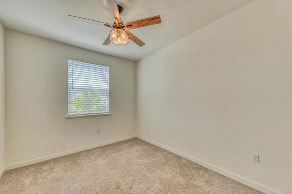 271 Lamplighter Lane Hollister, CA 95023