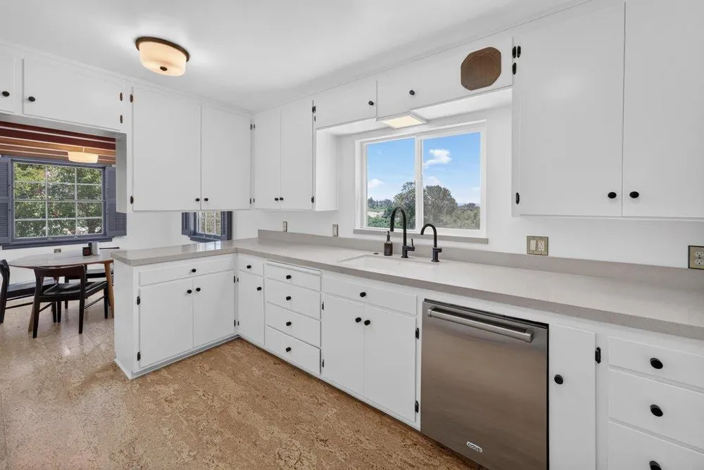 75 Skylark Lane Watsonville, CA 95076
