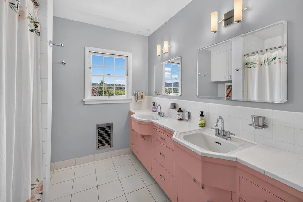 75 Skylark Lane Watsonville, CA 95076