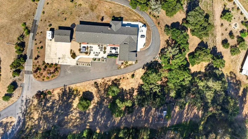 75 Skylark Lane Watsonville, CA 95076