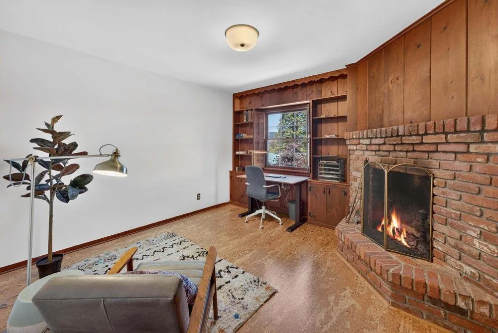 75 Skylark Lane Watsonville, CA 95076