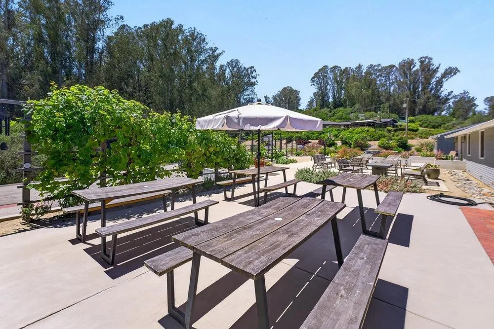 75 Skylark Lane Watsonville, CA 95076