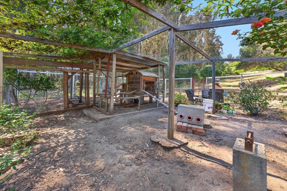 75 Skylark Lane Watsonville, CA 95076