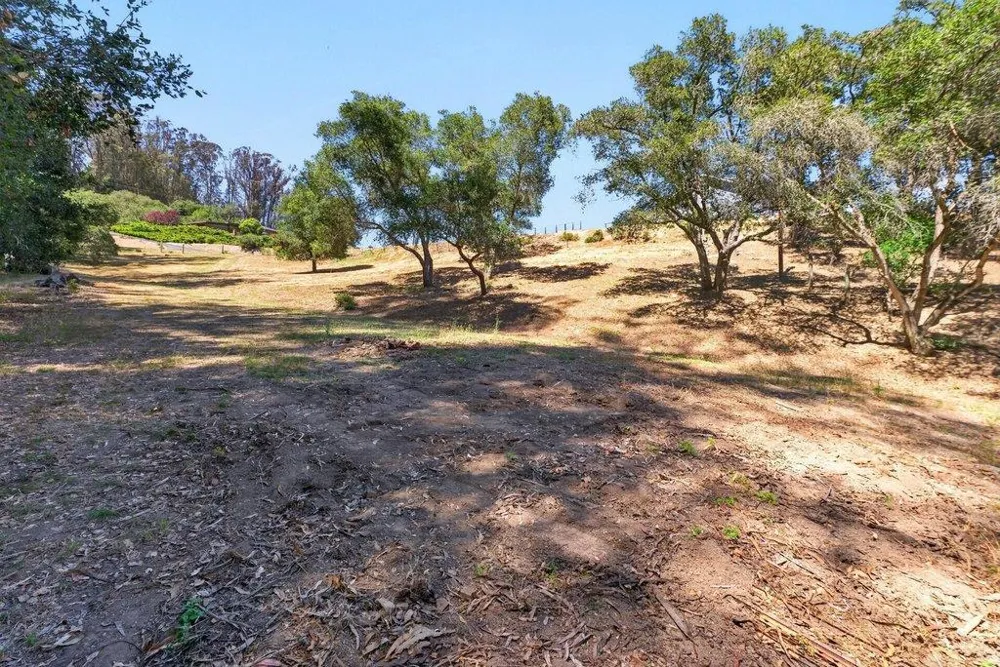 75 Skylark Lane Watsonville, CA 95076