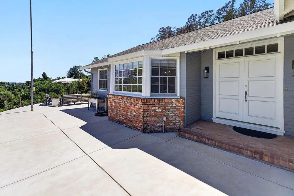 75 Skylark Lane Watsonville, CA 95076