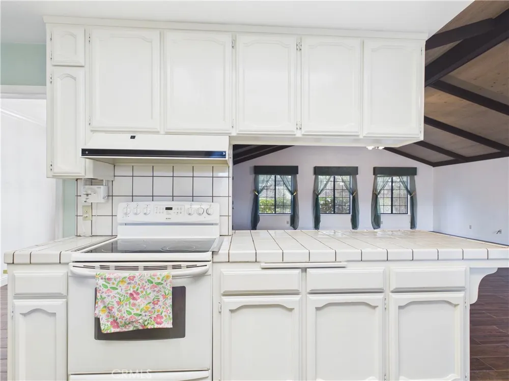42177 Lone Olive Ahwahnee, CA 93601
