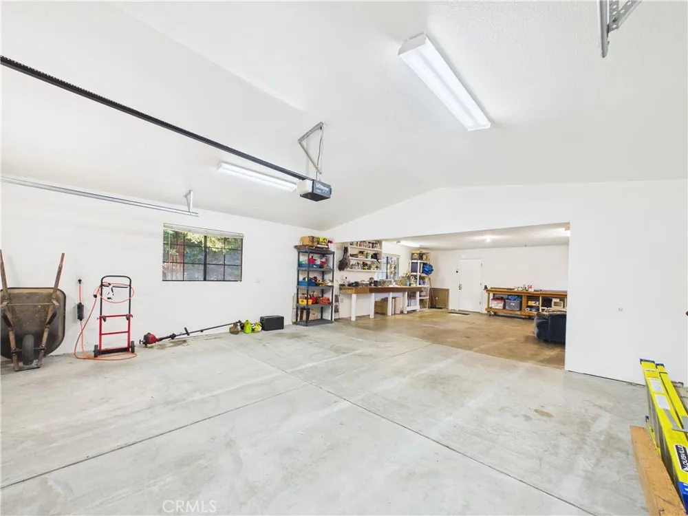 42177 Lone Olive Ahwahnee, CA 93601