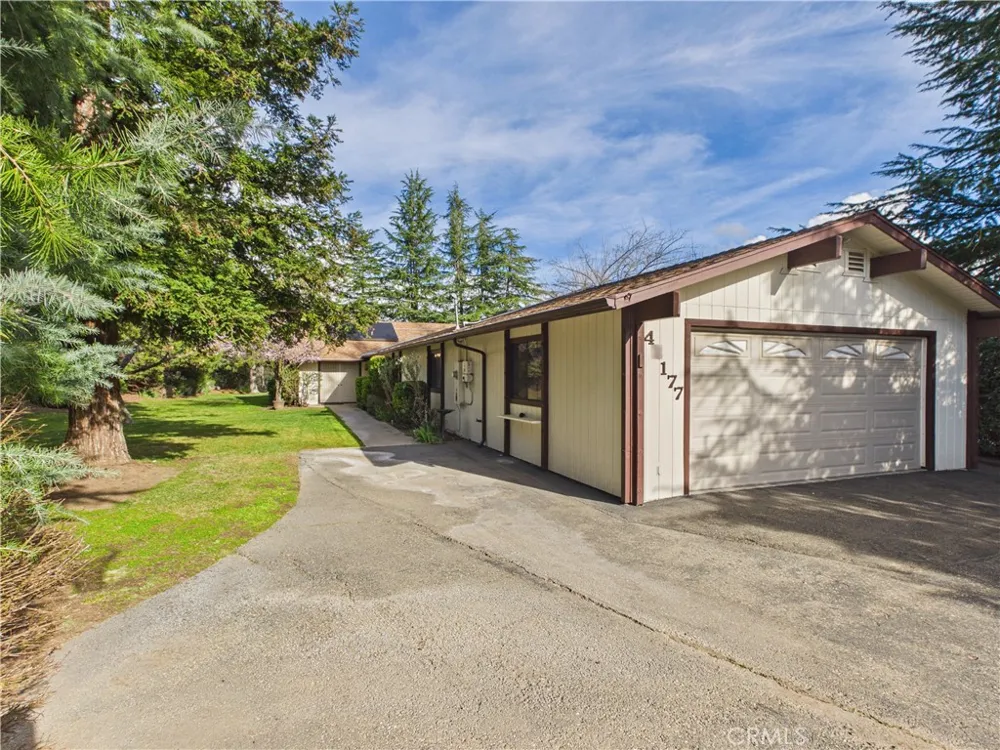 42177 Lone Olive Ahwahnee, CA 93601