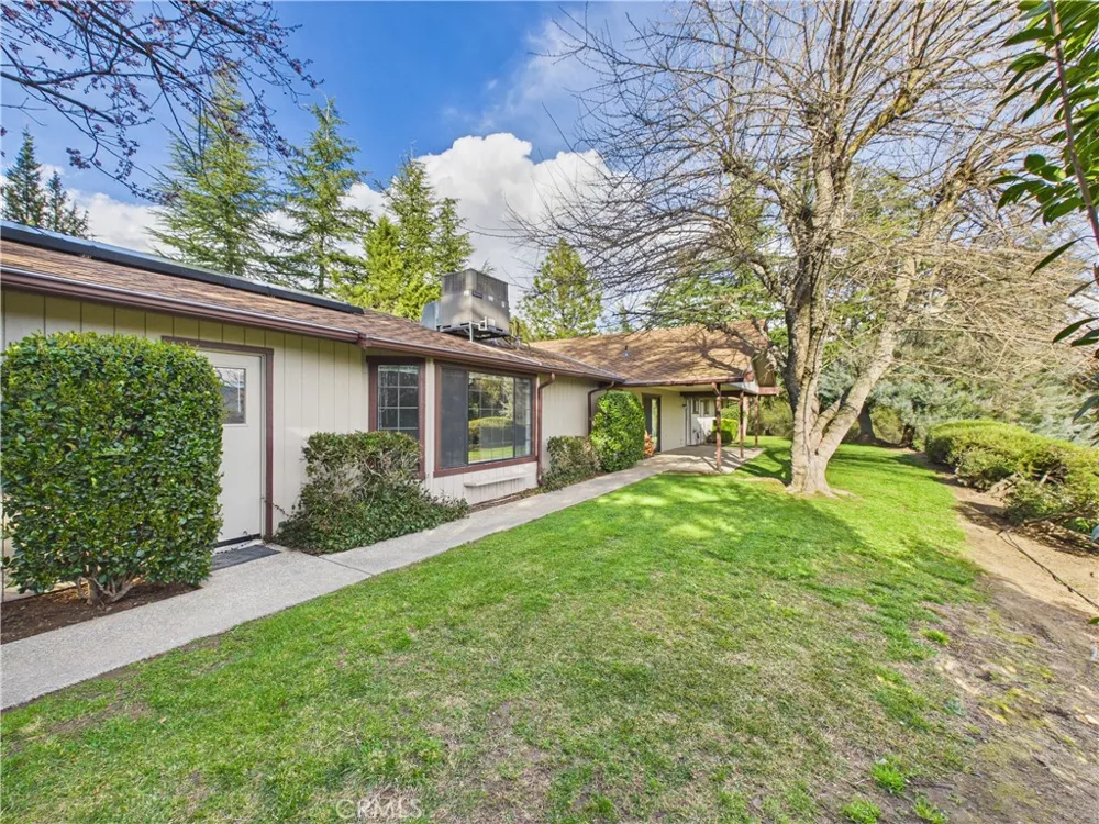 42177 Lone Olive Ahwahnee, CA 93601