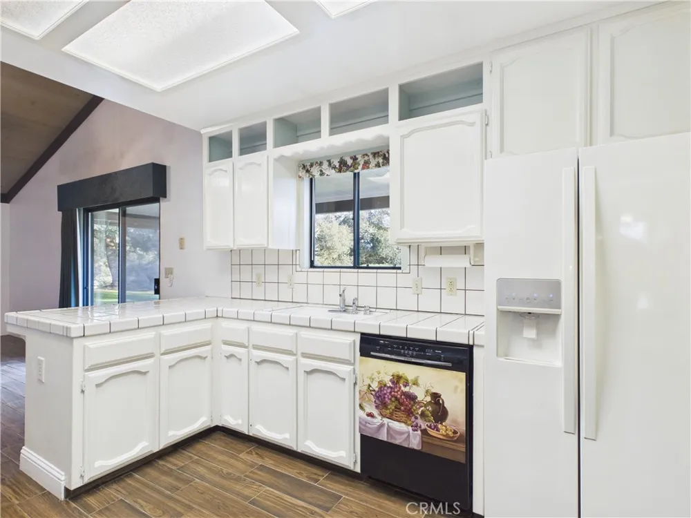 42177 Lone Olive Ahwahnee, CA 93601