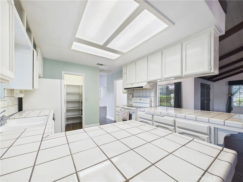 42177 Lone Olive Ahwahnee, CA 93601