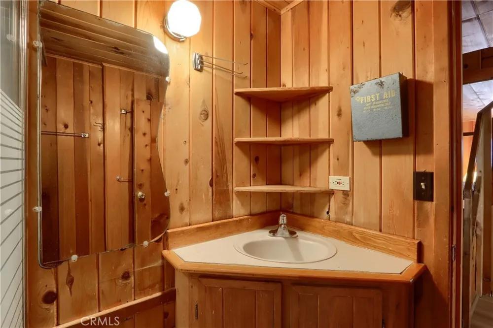 7771 White Chief Mountain Fish Camp, CA 93623