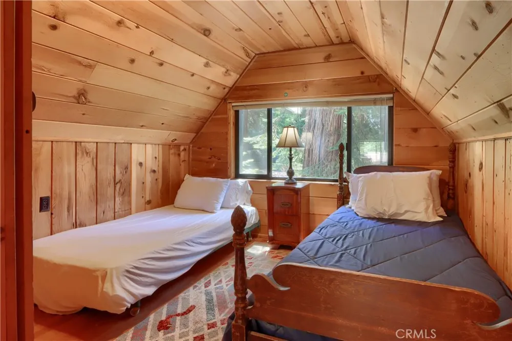 7771 White Chief Mountain Fish Camp, CA 93623