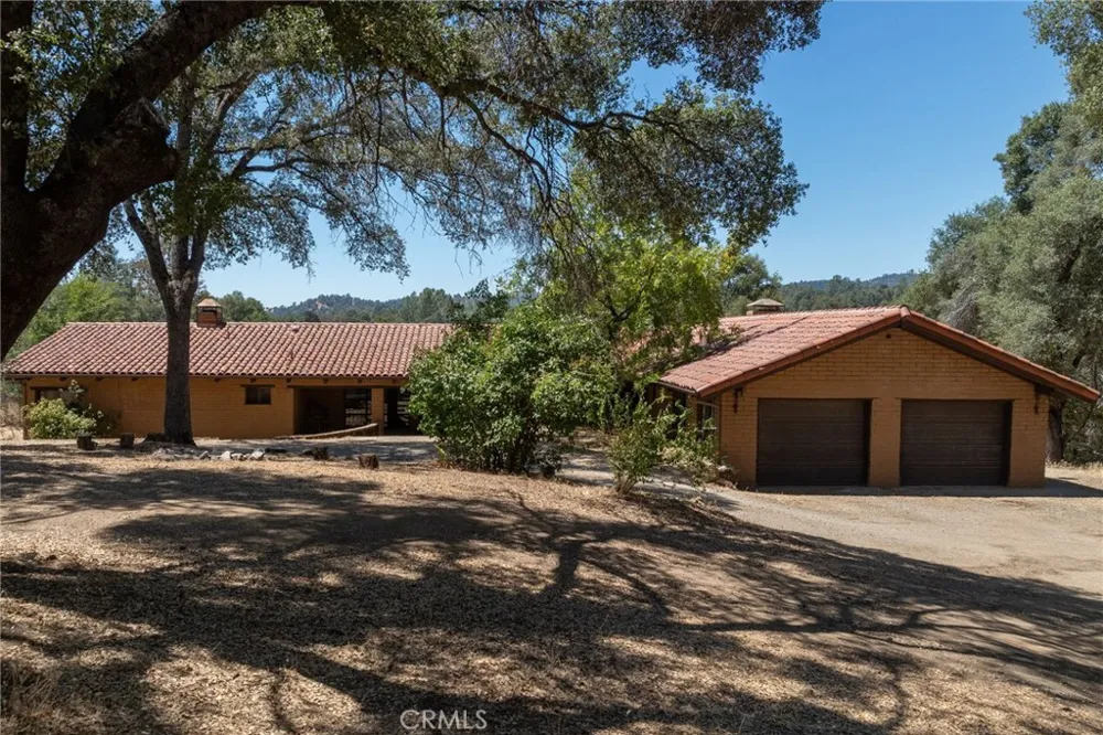 3981 Snow Creek Road Mariposa, CA 95338