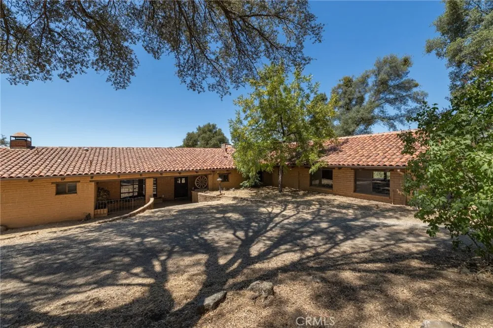 3981 Snow Creek Road Mariposa, CA 95338