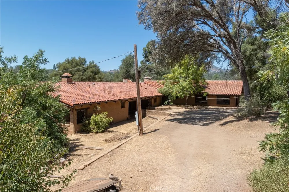 3981 Snow Creek Road Mariposa, CA 95338