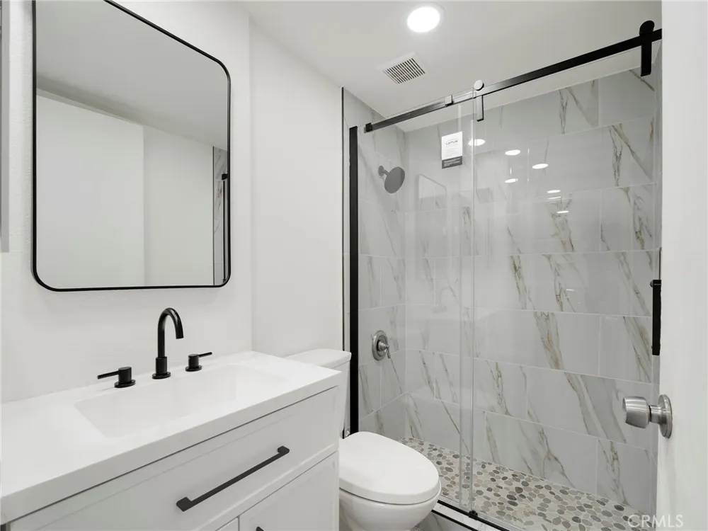 9038 Orion Avenue #209 North Hills, CA 91343