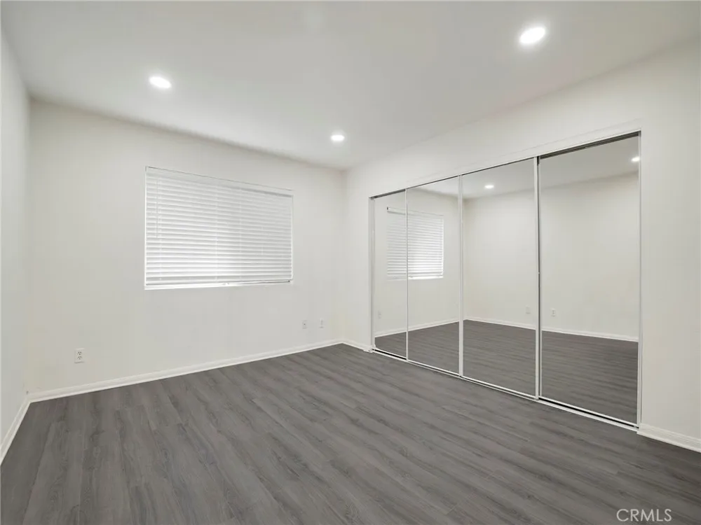 9038 Orion Avenue #209 North Hills, CA 91343