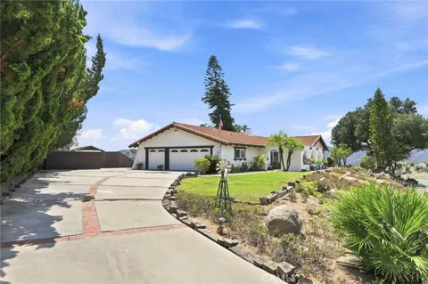 1229 Via Sendero