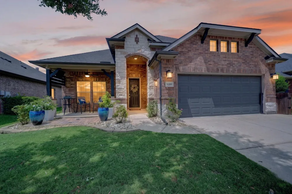 11205 Gibbons Creek Drive Frisco, TX 75036