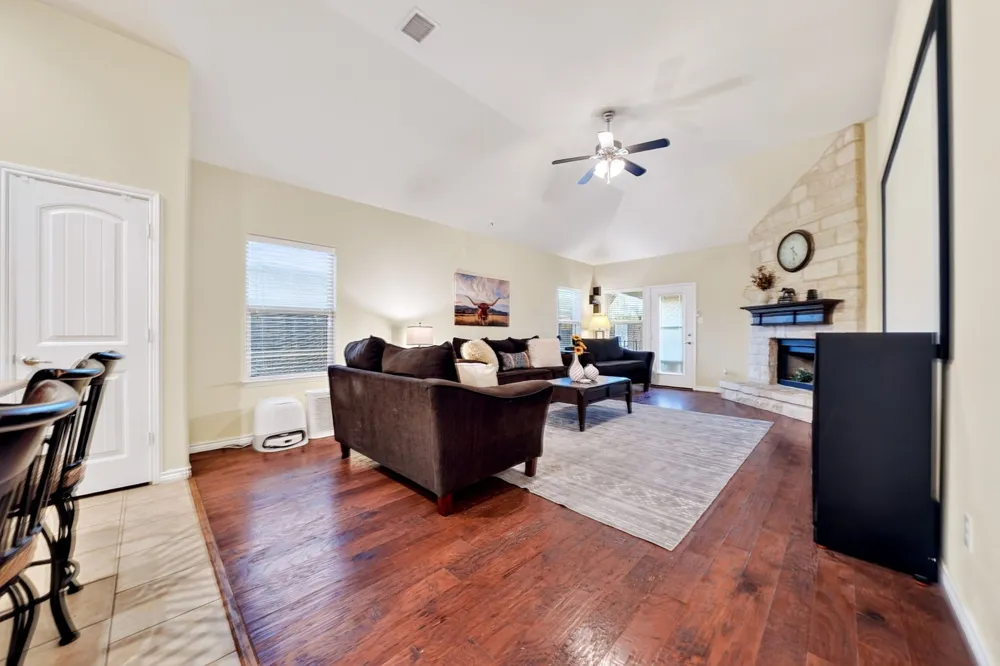 11205 Gibbons Creek Drive Frisco, TX 75036