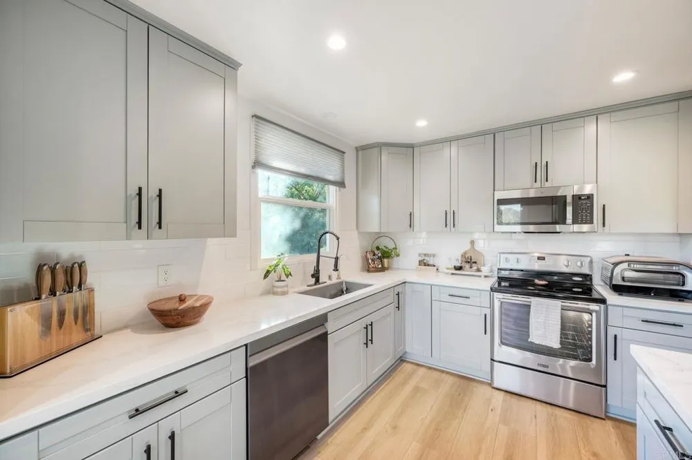 8507 Circle R Course Lane Escondido, CA 92026