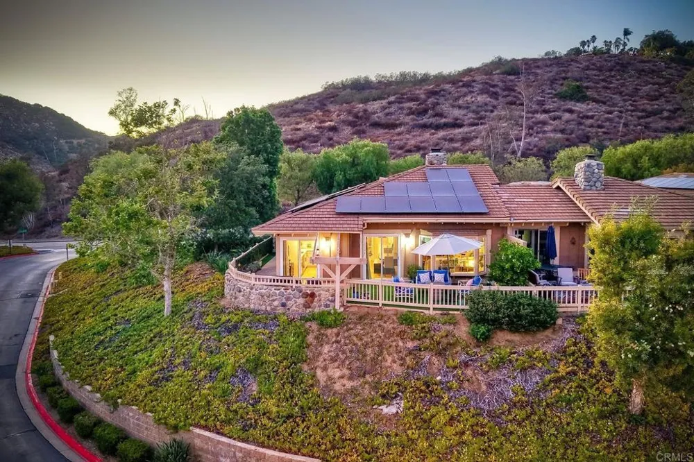 8507 Circle R Course Lane Escondido, CA 92026