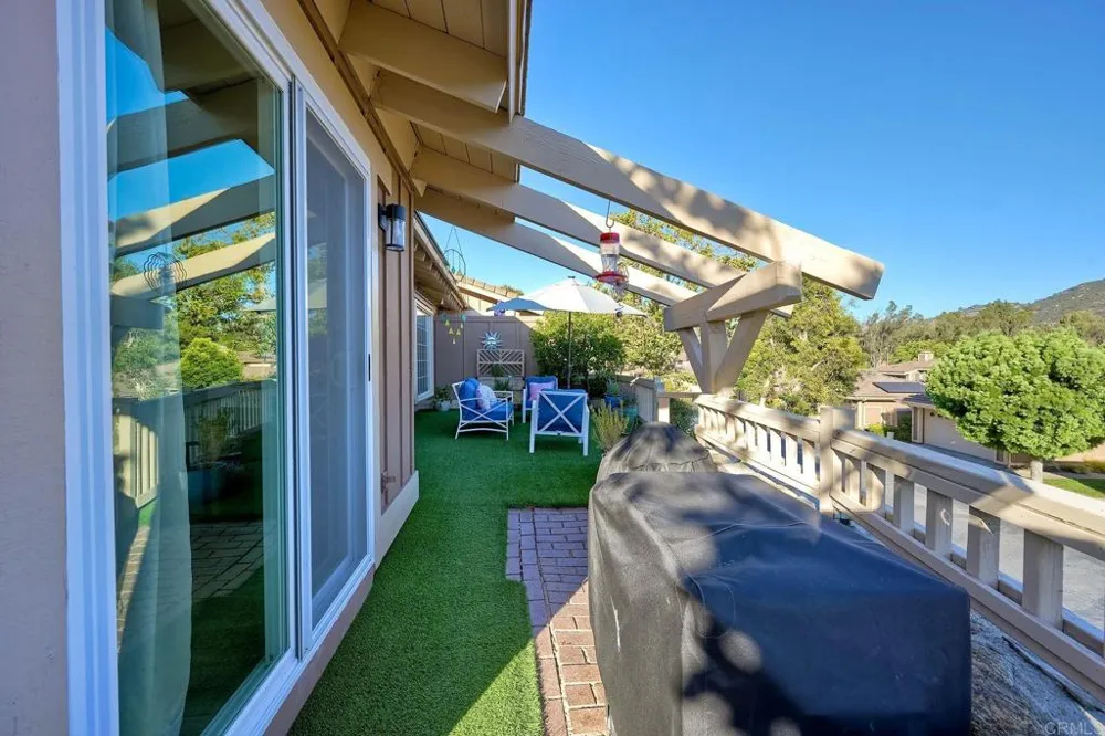 8507 Circle R Course Lane Escondido, CA 92026