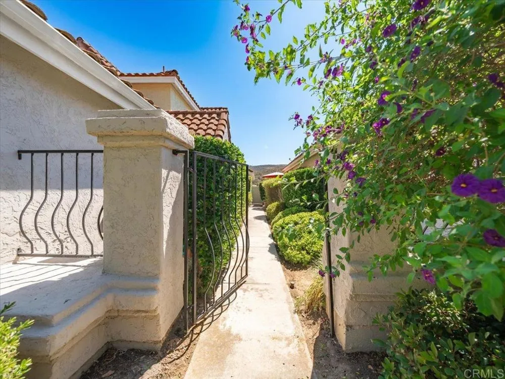 29142 Laurel Valley Drive Vista, CA 92084