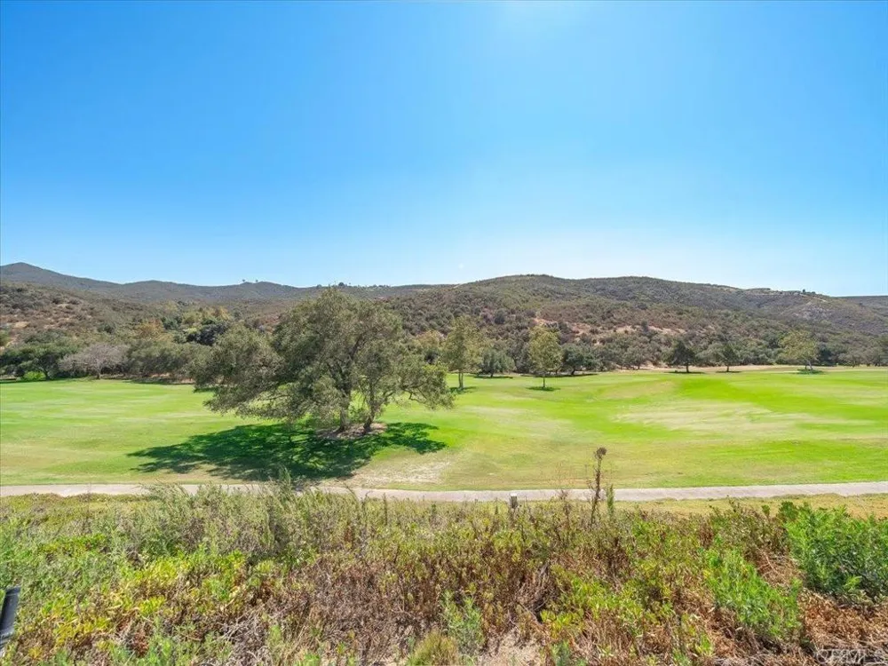 29142 Laurel Valley Drive Vista, CA 92084