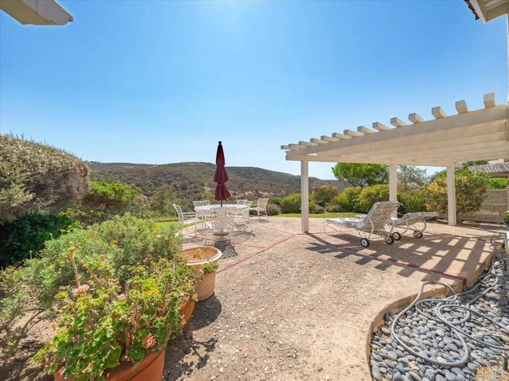 29142 Laurel Valley Drive Vista, CA 92084