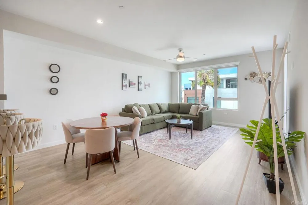 355 Cleveland Street #307 Oceanside, CA 92054