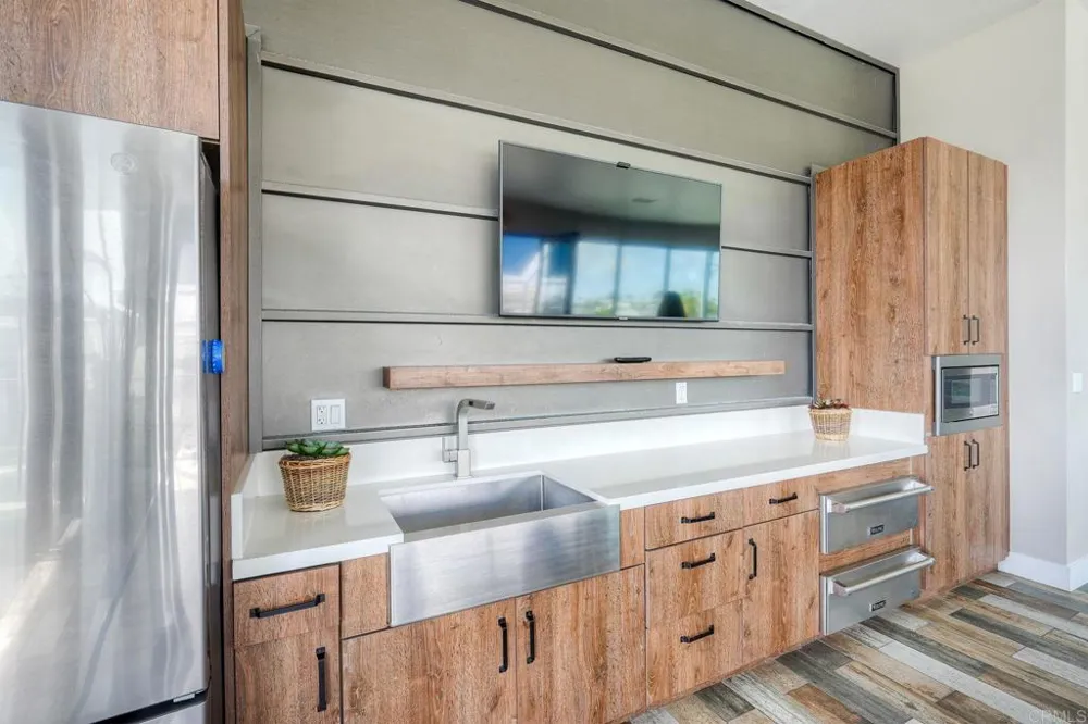355 Cleveland Street #307 Oceanside, CA 92054