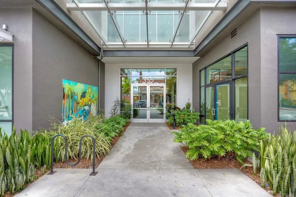 355 Cleveland Street #307 Oceanside, CA 92054