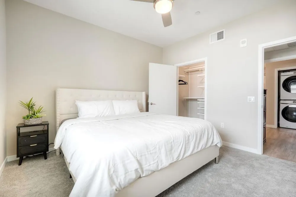 355 Cleveland Street #307 Oceanside, CA 92054
