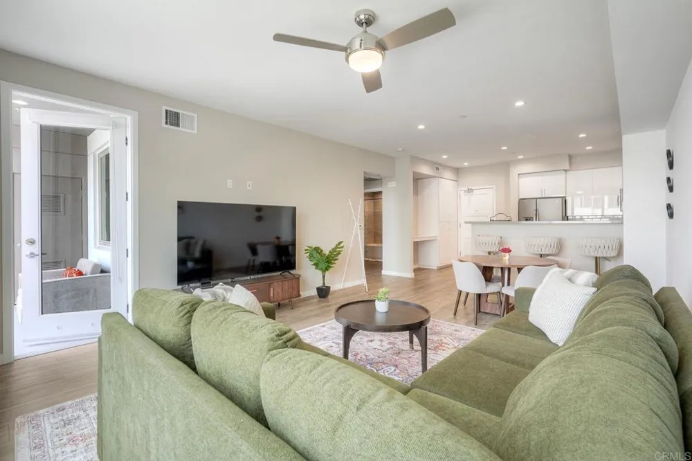 355 Cleveland Street #307 Oceanside, CA 92054