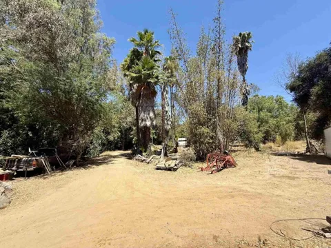 764 Old Highway 395