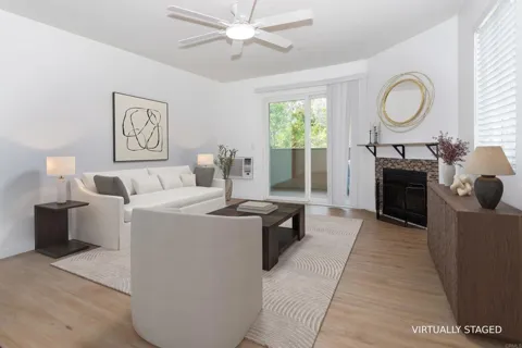 204 Woodland Parkway #220