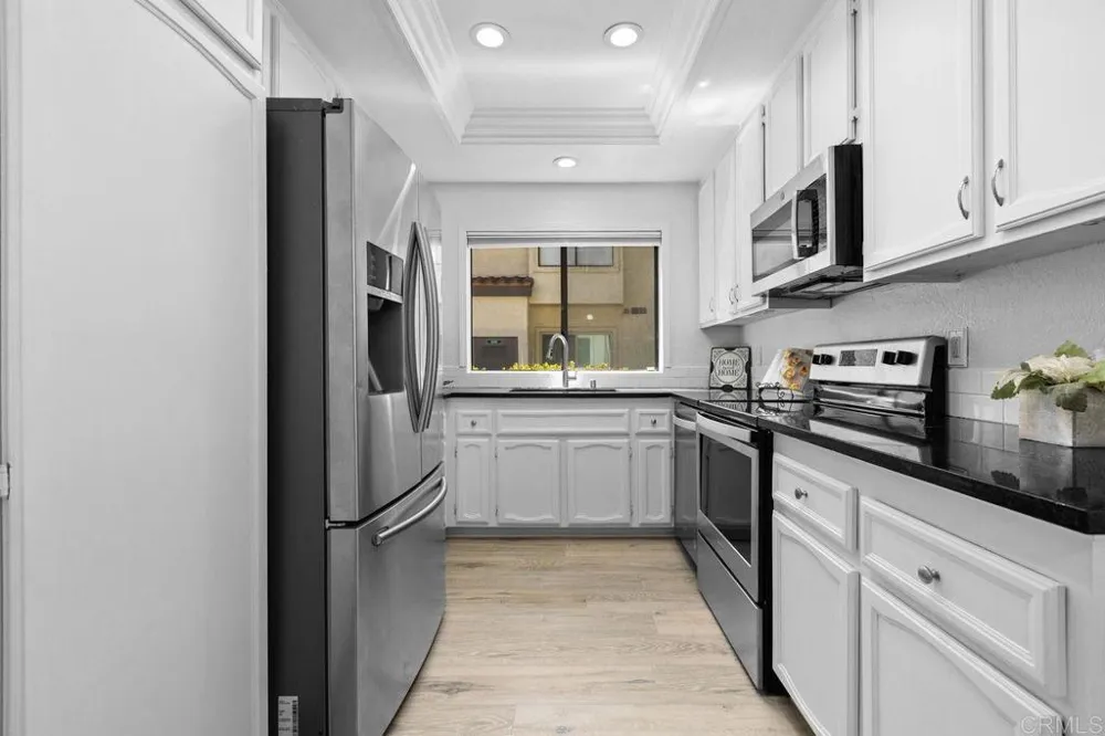 966 Lupine Hills Drive #64 Vista, CA 92081