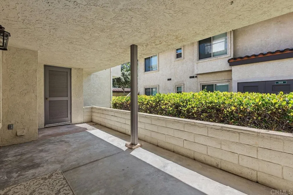 966 Lupine Hills Drive #64 Vista, CA 92081