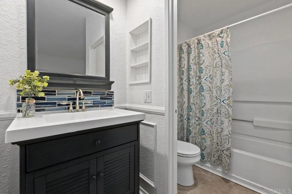 966 Lupine Hills Drive #64 Vista, CA 92081