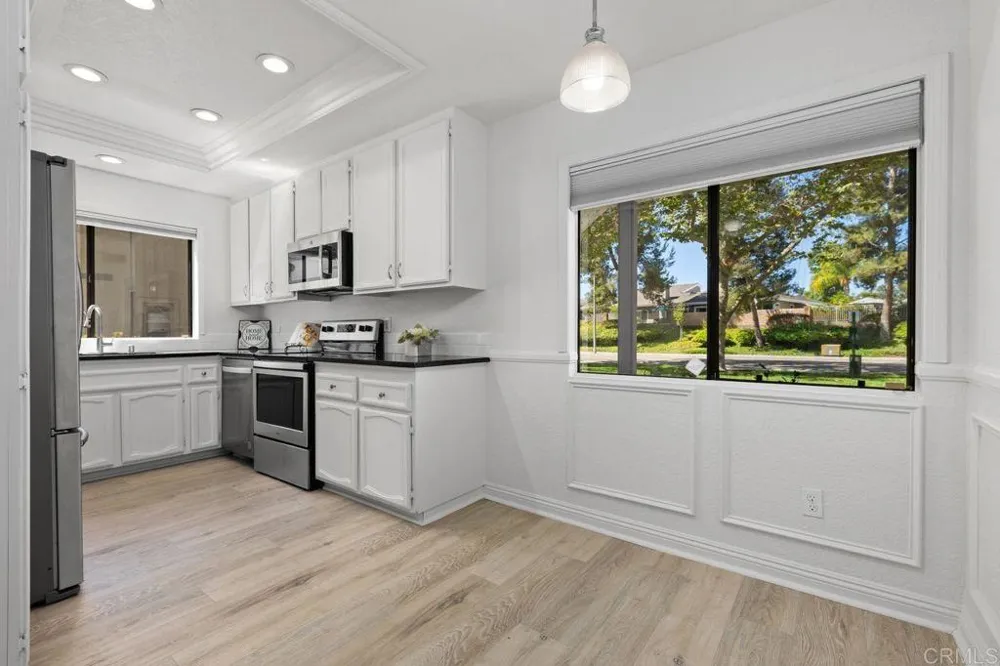 966 Lupine Hills Drive #64 Vista, CA 92081
