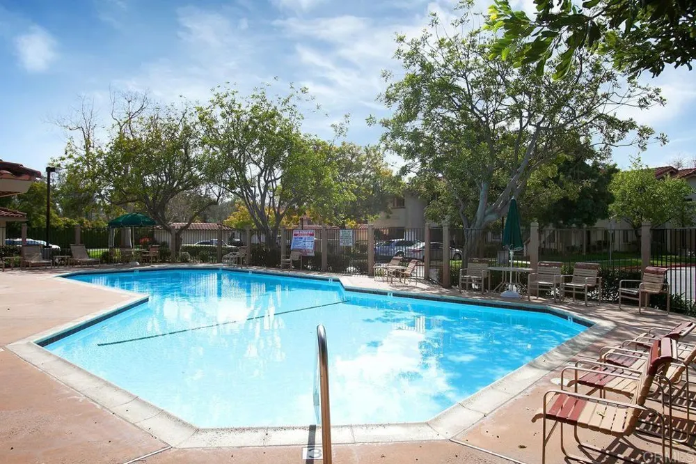 966 Lupine Hills Drive #64 Vista, CA 92081