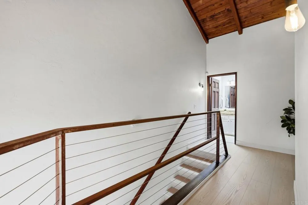 8608 Villa La Jolla Drive #4 La Jolla, CA 92037