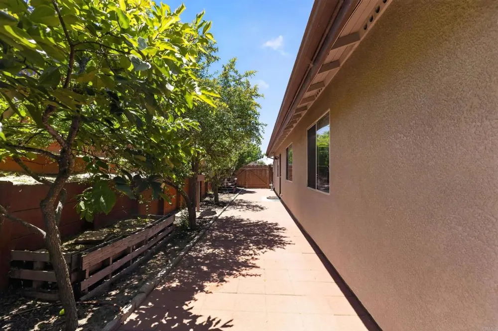 135 Elvira Way Nipomo, CA 93444