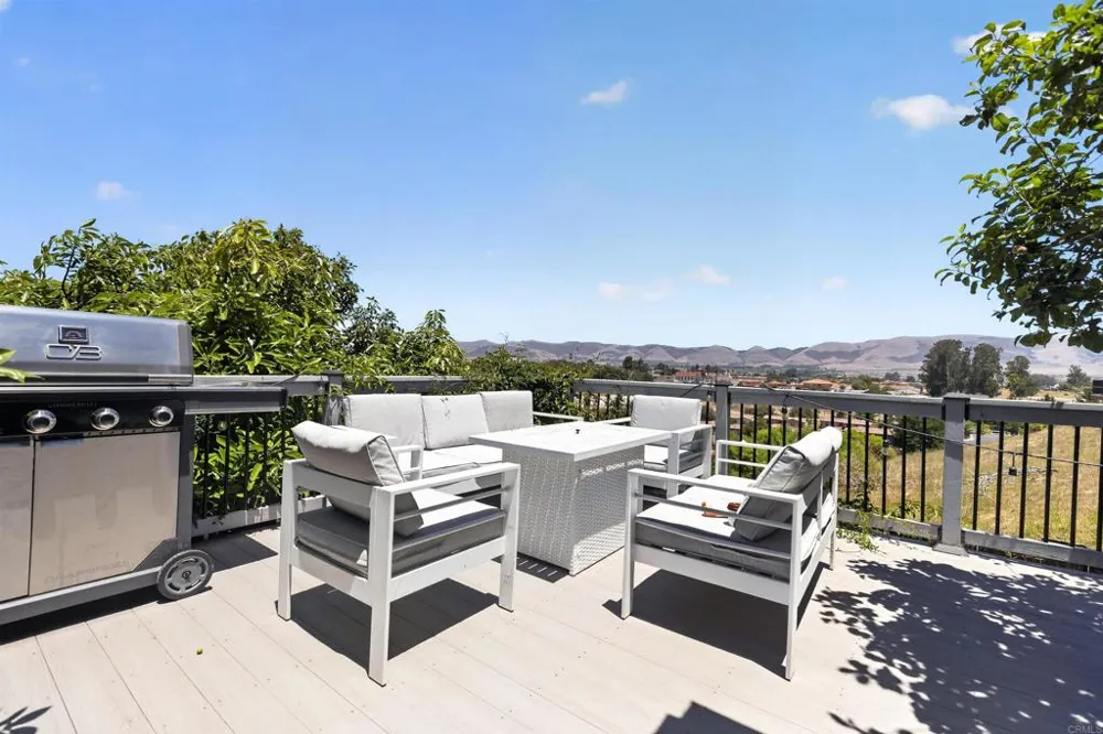 135 Elvira Way Nipomo, CA 93444