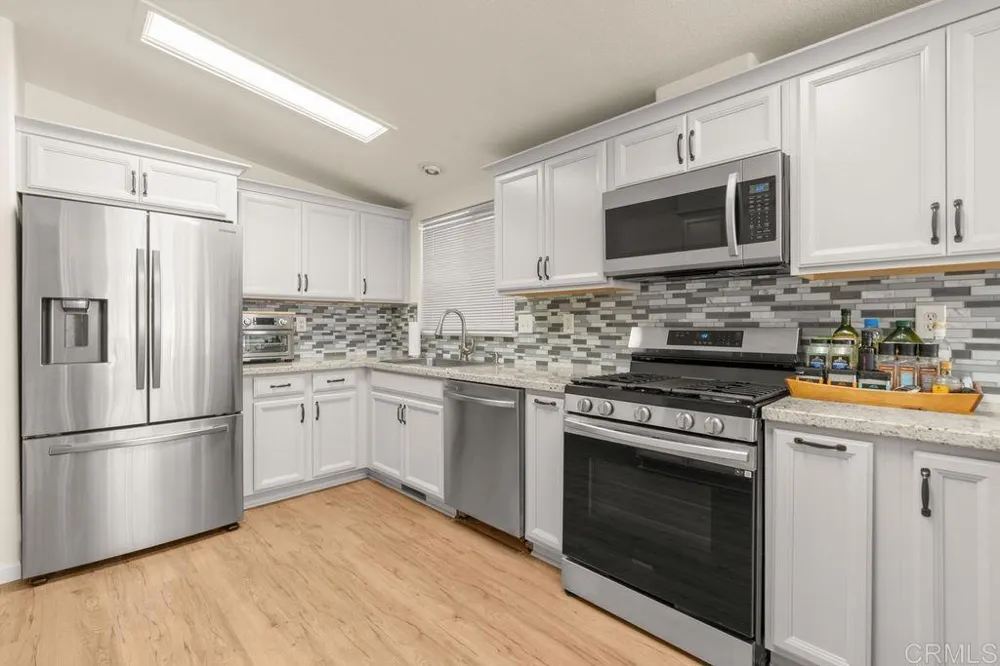 2051 Rainbow Glen Road Fallbrook, CA 92028