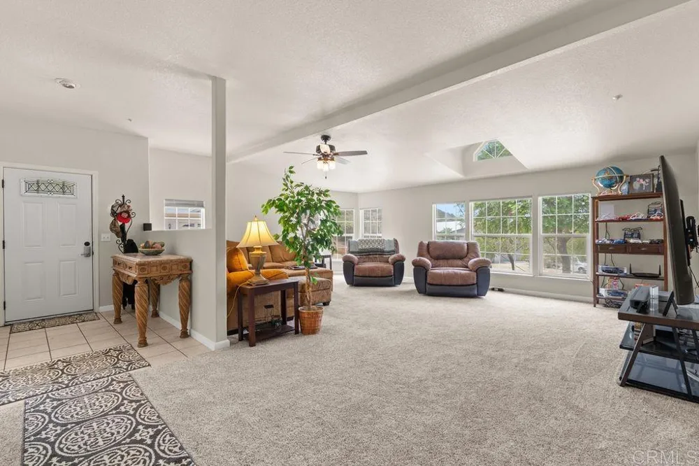 2051 Rainbow Glen Road Fallbrook, CA 92028