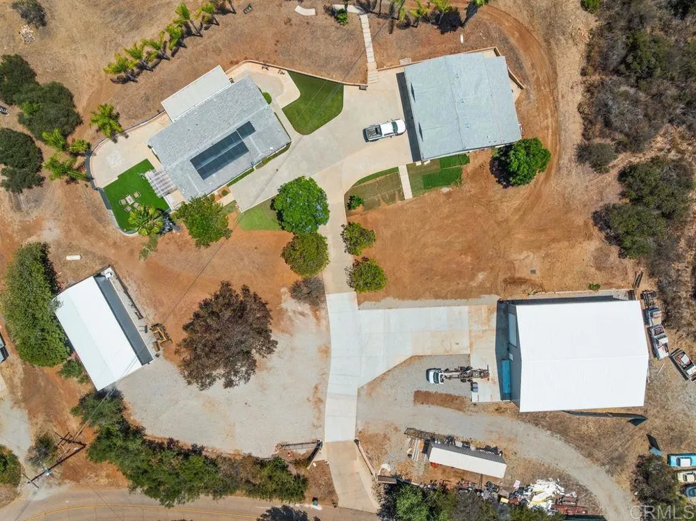 2051 Rainbow Glen Road Fallbrook, CA 92028