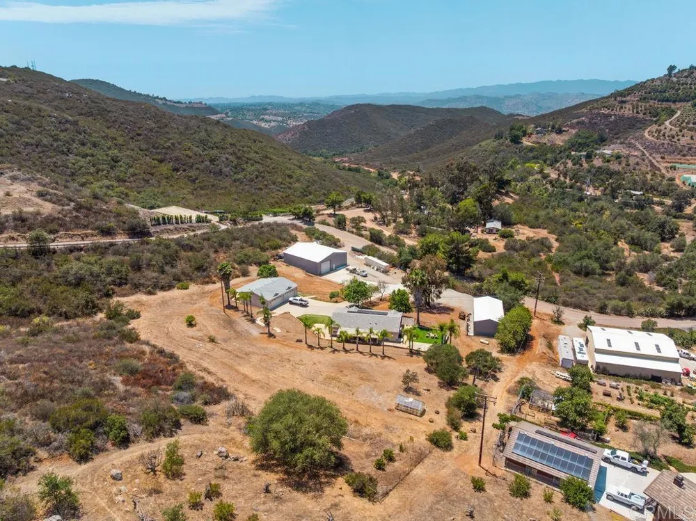 2051 Rainbow Glen Road Fallbrook, CA 92028